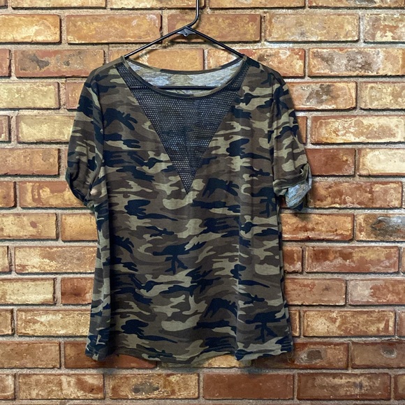 SHEIN Tops - NWOT SHEIN Camo fishnet short sleeve top tee shirt size 0XL never worn purchased